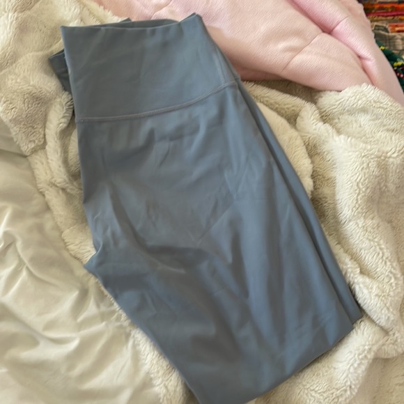 Lululemon Allign Leggings - Picture 3 of 3